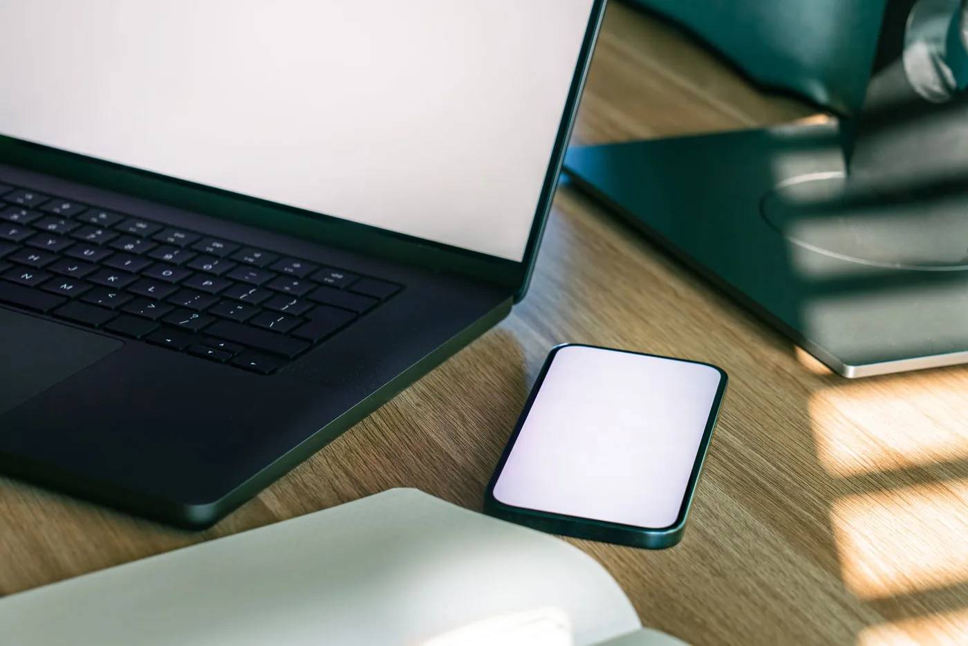 Email Hosting în România 2026 – Ghid Complet pentru IMM-uri