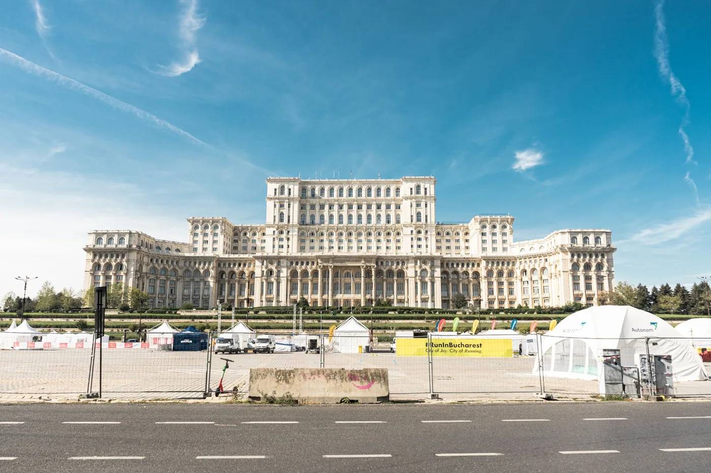 Găzduire .ro în România – Ghid complet pentru IMM-uri 2026
